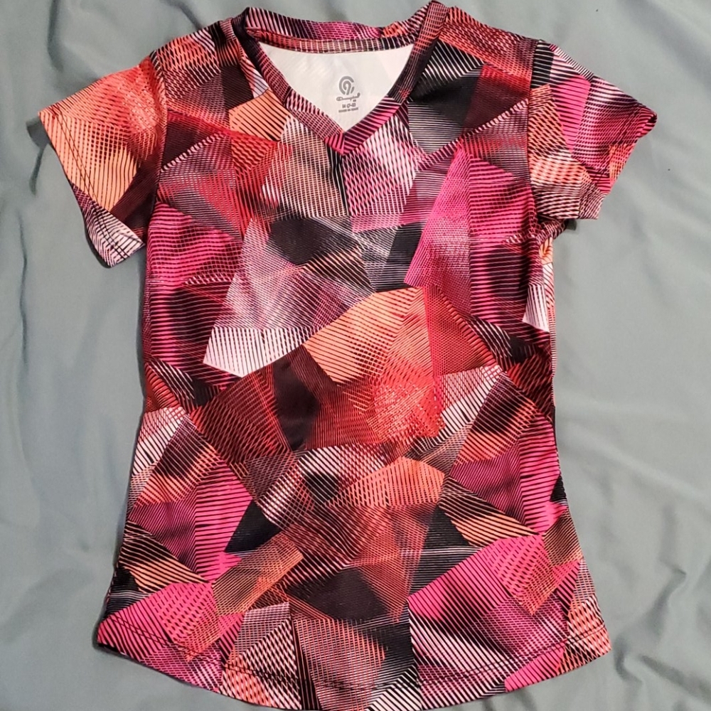 Girls Champion athletic shirt.
